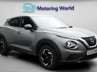 Używany Nissan Juke N-Connecta 114 KM (83 kW) 2023 Szary SUV