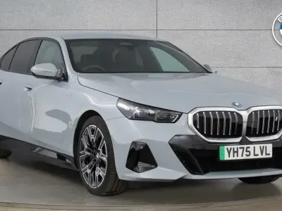 Begagnad BMW i5 M Sport 246 kW (335 HK) 2025 Grå
