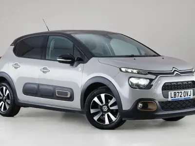 Used Citroën C3 PureTech 83 HP (61 kW) 2023 Beige Hatchback