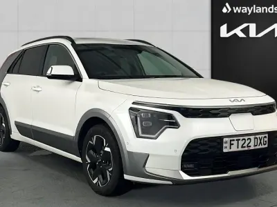 Used Kia Niro 150 kW (204 HP) 2022 White SUV