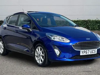 Used Ford Fiesta Zetec 101 HP (74 kW) 2017 Blue Hatchback