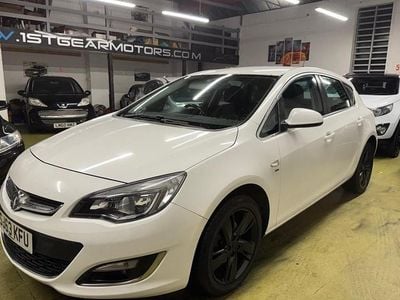 White Used 2013 Vauxhall Astra SRi Hatchback | £3,175 (Fair price)