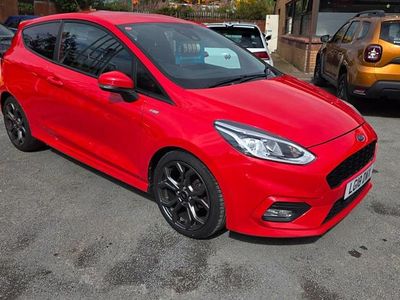 Usado Ford Fiesta ST-Line 140 HP (102 kW) 2018 Vermelho Citadino