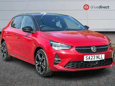 Używany Vauxhall Corsa Ultimate 130 KM (95 kW) 2023 Czerwony Hatchback