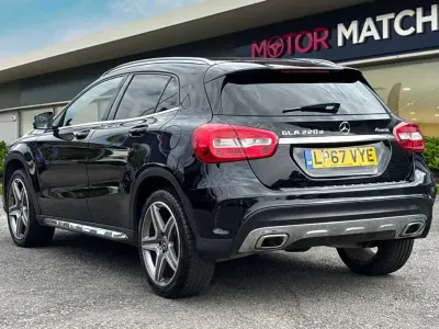 Käytetty Mercedes GLA220 AMG line 2018 Musta Katumaasturi