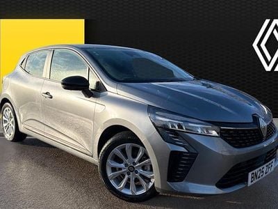 Grey Used 2025 Renault Clio V Evolution Hatchback | £15,966 (Good price)