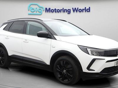 Used Vauxhall Grandland X GS Line 131 HP (96 kW) 2022 White SUV