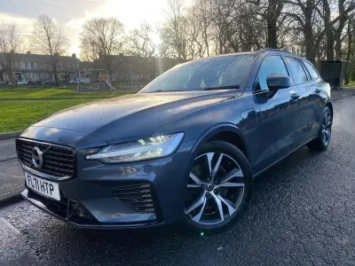Used Volvo V60 R-Design 335 HP (246 kW) 2021 Blue Estate