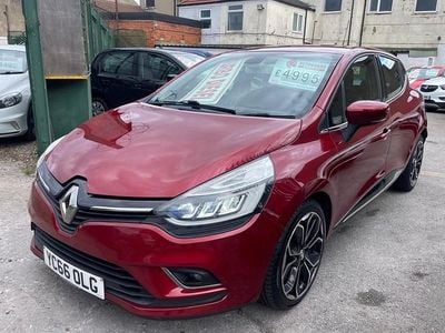 Used Renault Clio IV Dynamique 90 HP (66 kW) 2016 Red Hatchback