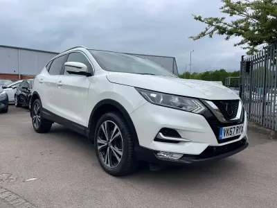 Used Nissan Qashqai N-Connecta 110 HP (80 kW) 2017 White SUV