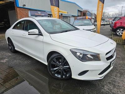 Used Mercedes CLA180 122 HP (89 kW) 2018 White Sedan