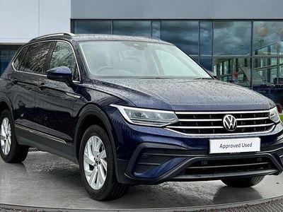 Used VW Tiguan Allspace Life 150 HP (110 kW) 2022 Atlantic blue metallic SUV