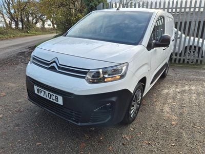 Used Citroën Berlingo 100 HP (73 kW) 2021 White MPV