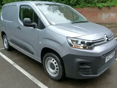 Used Citroën Berlingo 102 HP (75 kW) 2023 Grey MPV