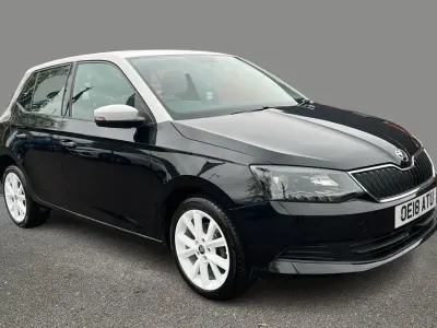 Usado Skoda Fabia Colour Edition 95 HP (69 kW) 2018 Preto Citadino
