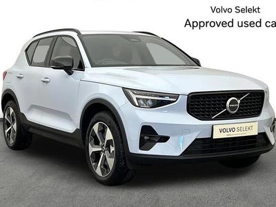 Used Volvo XC40 Plus 161 HP (118 kW) 2025 White SUV