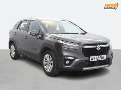 Usado Suzuki SX4 2023 Gris Utilitario