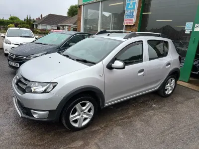 Used Dacia Sandero Lauréate 2016 Silver Hatchback