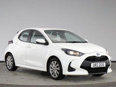 Used Toyota Yaris Hybrid 116 HP (85 kW) 2022 White Hatchback