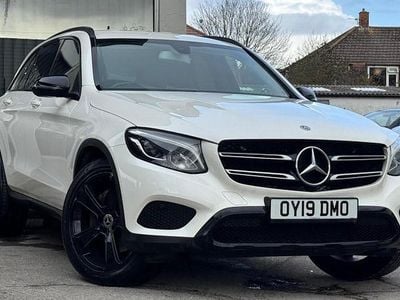 Used Mercedes GLC250 Urban 211 HP (155 kW) 2019 White Estate