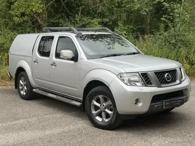 Used Nissan Navara Platinum 190 HP (139 kW) 2012 Silver Pickup