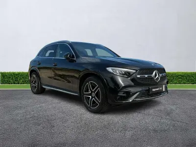 Begagnad Mercedes GLC300e AMG line 2023 Svart Kombi