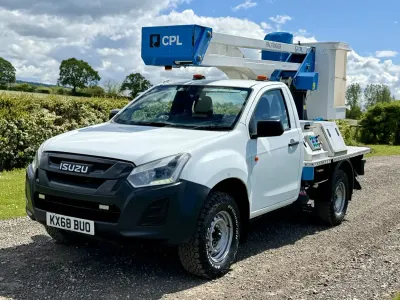 Used Isuzu D-Max 164 HP (120 kW) 2018 White Pickup