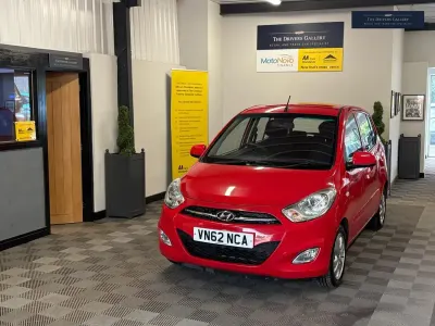 Used Hyundai i10 Active 86 HP (63 kW) 2012 Red Hatchback