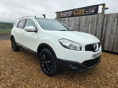 Used Nissan Qashqai N-TEC 2013 White SUV