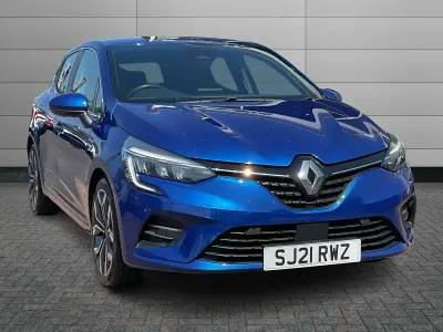 Used Renault Clio Version S 90 HP (66 kW) 2021 Blue  Hatchback