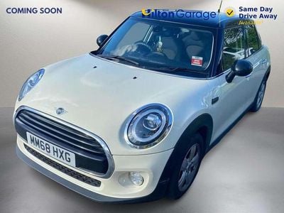 Begagnad Mini Cooper Classic 2018 Vit Halvkombi