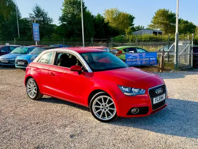 Used Audi A1 Sport 86 HP (63 kW) 2011 Red Hatchback