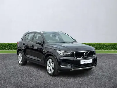 Used Volvo XC40 Momentum 163 HP (119 kW) 2022 Black SUV