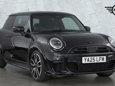 Used Mini Cooper S Hatch 201 HP (147 kW) 2025 Black Hatchback
