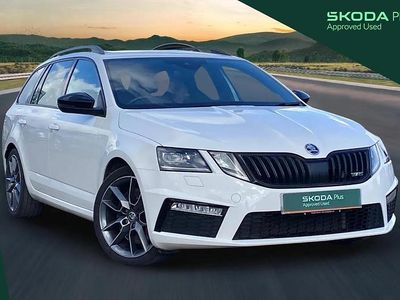 Used Skoda Octavia vRS 241 HP (177 kW) 2019 Candy white Estate