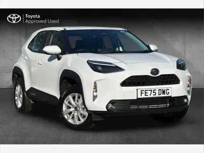 Used Toyota Yaris Cross 116 HP (85 kW) 2025 White SUV