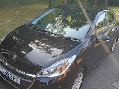 Used Peugeot 208 Active 82 HP (60 kW) 2015 Black Hatchback