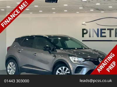 Usado Renault Captur Iconic 100 CV (73 kW) 2020 Gris SUV