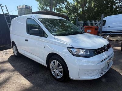 Usado VW Caddy 122 HP (89 kW) 2021 Branco Monovolume