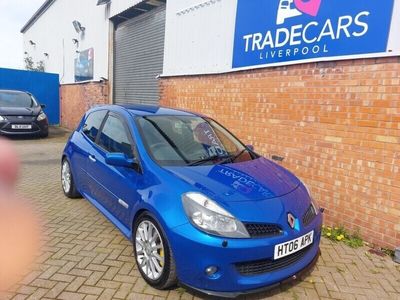 used Renault Clio O 2.0 SPORT 197 3d 195 BHP Hatchback