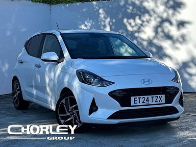White Used 2024 Hyundai i10 Premium Hatchback | £14,212 (Fair price)
