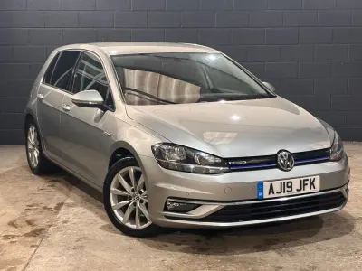 Używany VW Golf VII GT 130 KM (95 kW) 2019 Srebrny Hatchback