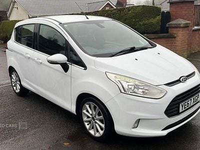 Used Ford B-MAX Titanium 2017 White MPV