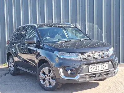 Gebraucht Suzuki Vitara SZ-T 129 PS (94 kW) 2023 Schwarz SUV