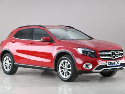 Usado Mercedes GLA200 Executive 2018 Vermelho SUV