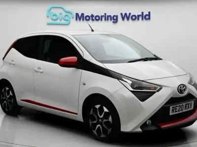 Used Toyota Aygo Trend 72 HP (52 kW) 2020 White Hatchback