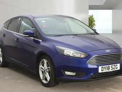 Used Ford Focus Zetec 120 HP (88 kW) 2018 Blue Hatchback