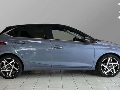 Used Hyundai i20 Premium 100 HP (73 kW) 2025 Meta blue Hatchback
