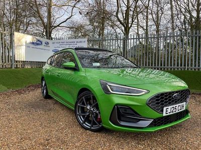 Green Used 2025 Ford Focus ST Estate | £32,990