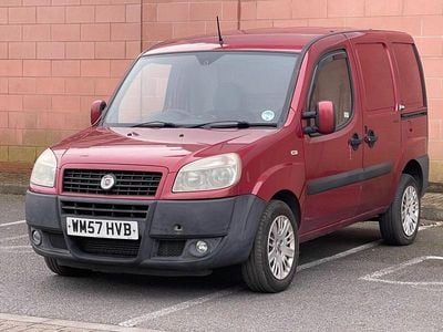 Used Fiat Doblò 2008 Red MPV